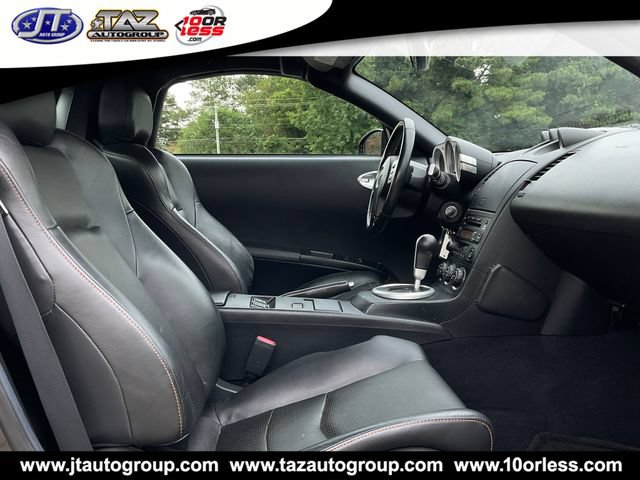 Used 2005 Nissan 350Z Touring RWD image 12
