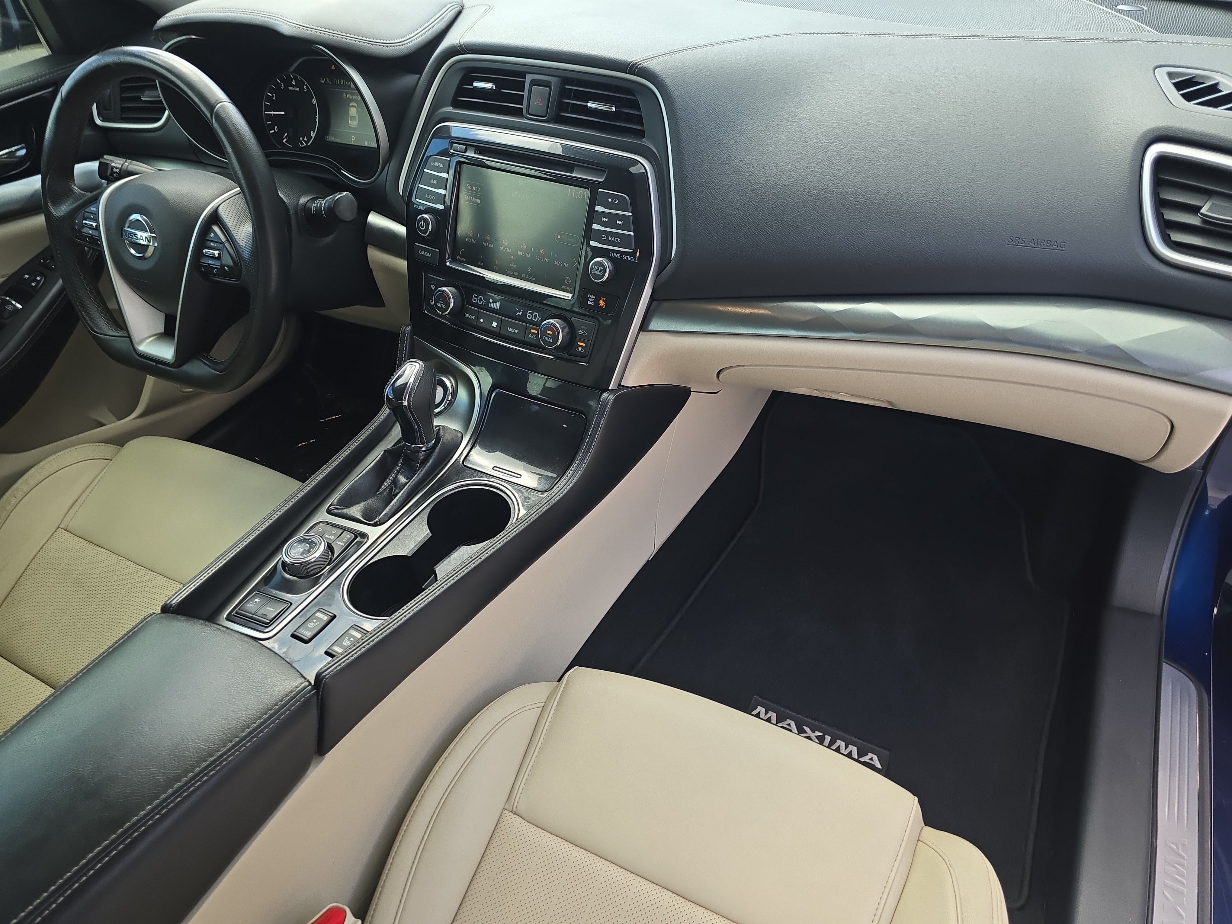 Used 2020 Nissan Maxima 3.5 SV w/ Floor Mat Group FWD image 11