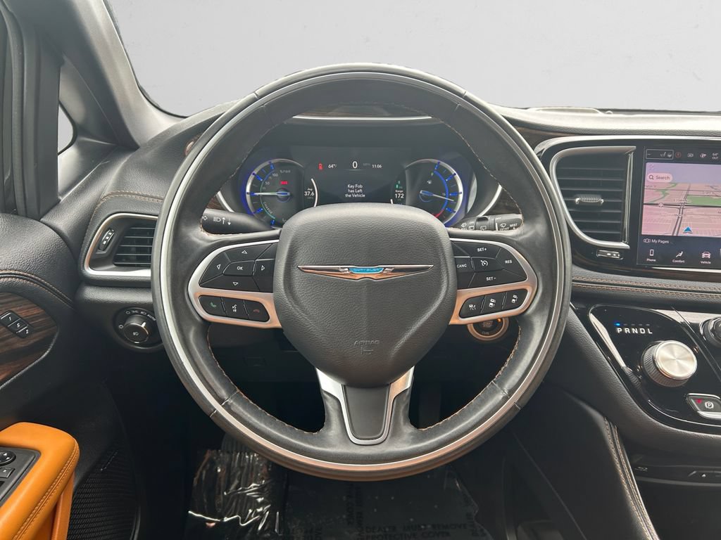 Used 2021 Chrysler Pacifica Pinnacle FWD image 13
