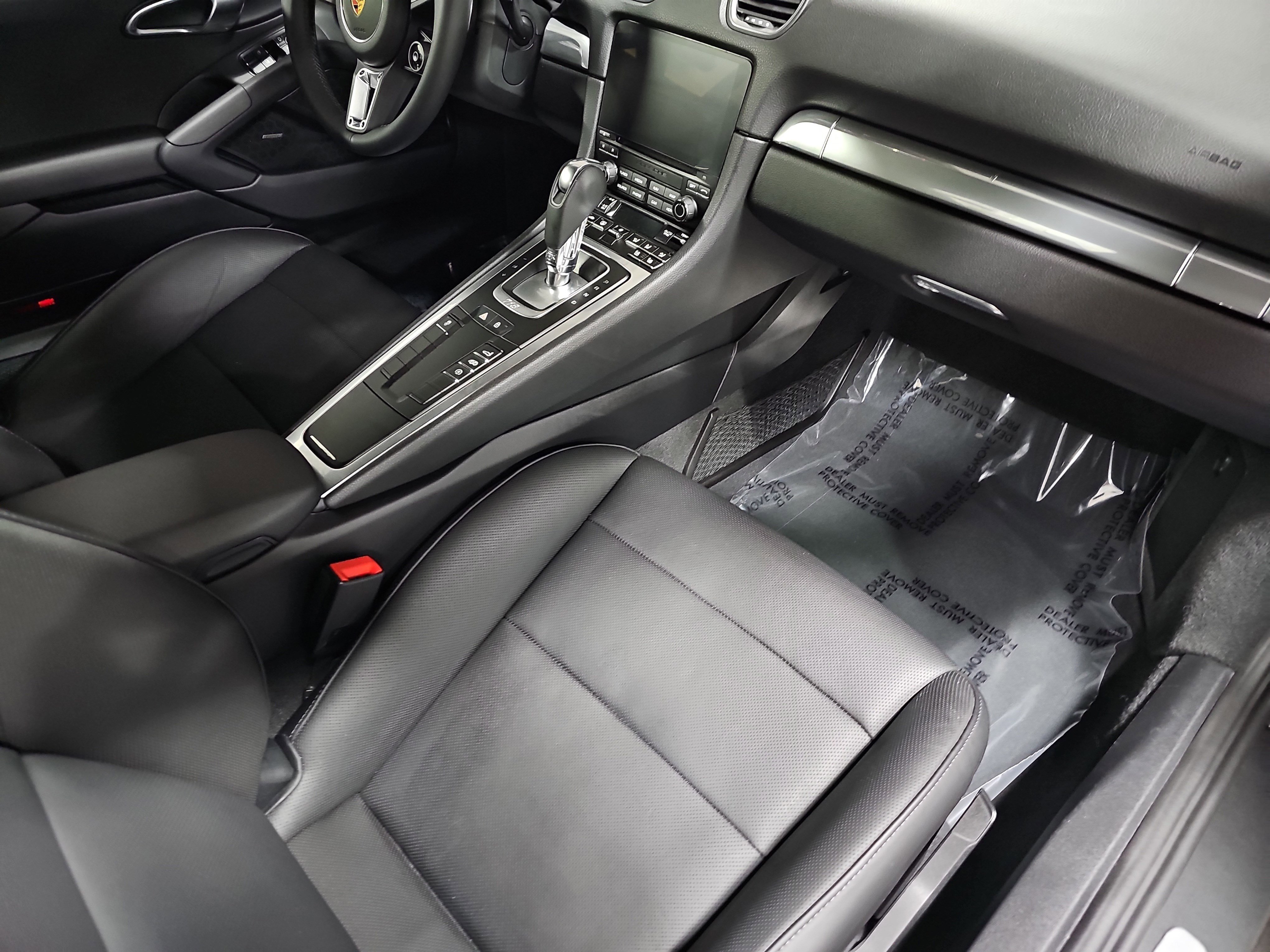 Used 2021 Porsche 718 Cayman RWD image 11