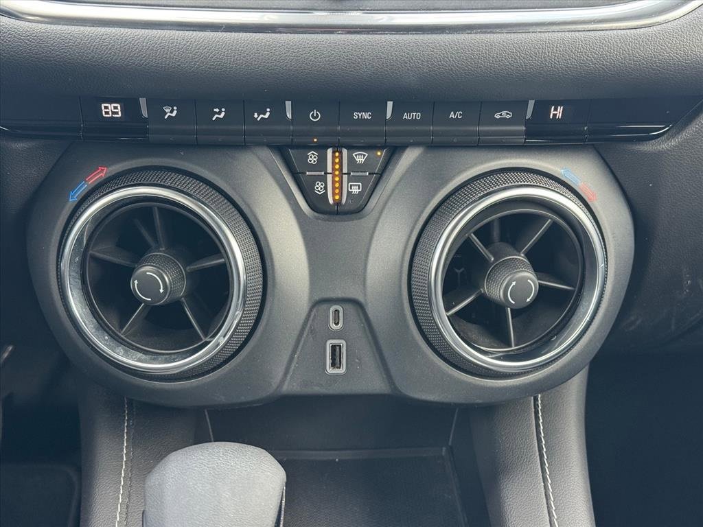 Used 2023 Chevrolet Blazer LT w/ Midnight/Sport Edition image 16