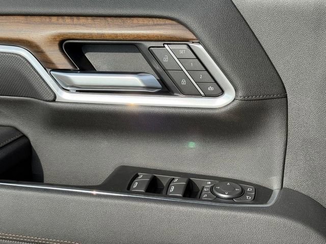New 2026 Chevrolet Silverado 3500 High Country w/ High Country Premium Package AWD/4WD image 19
