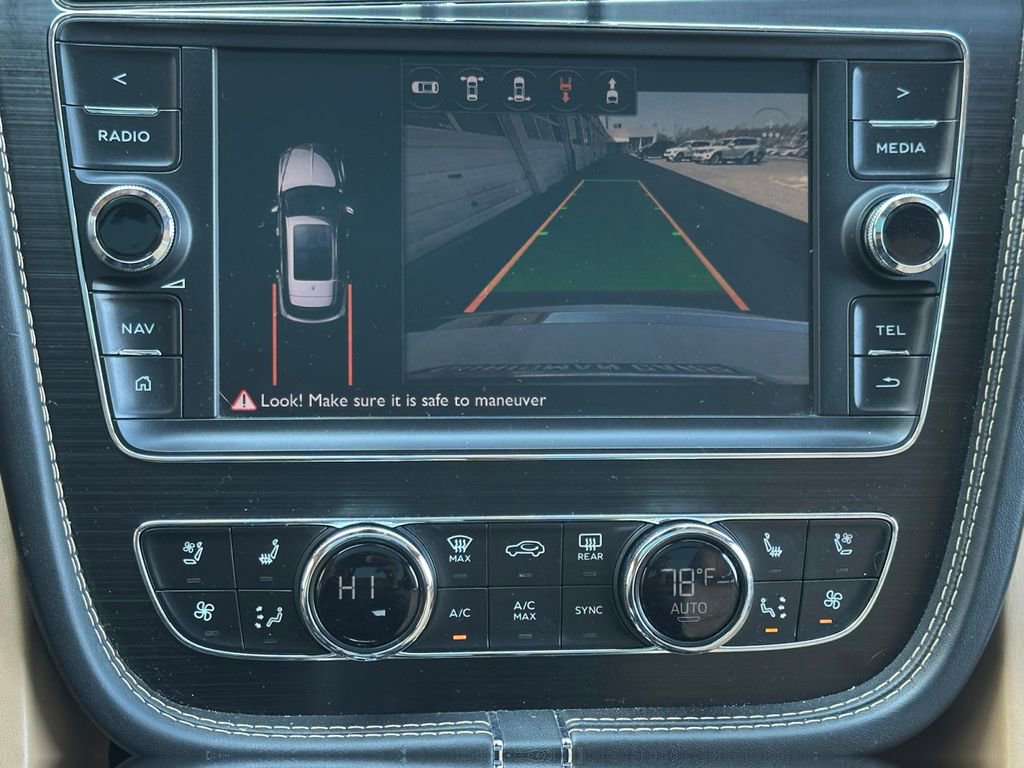 Used 2017 Bentley Bentayga W12 image 20