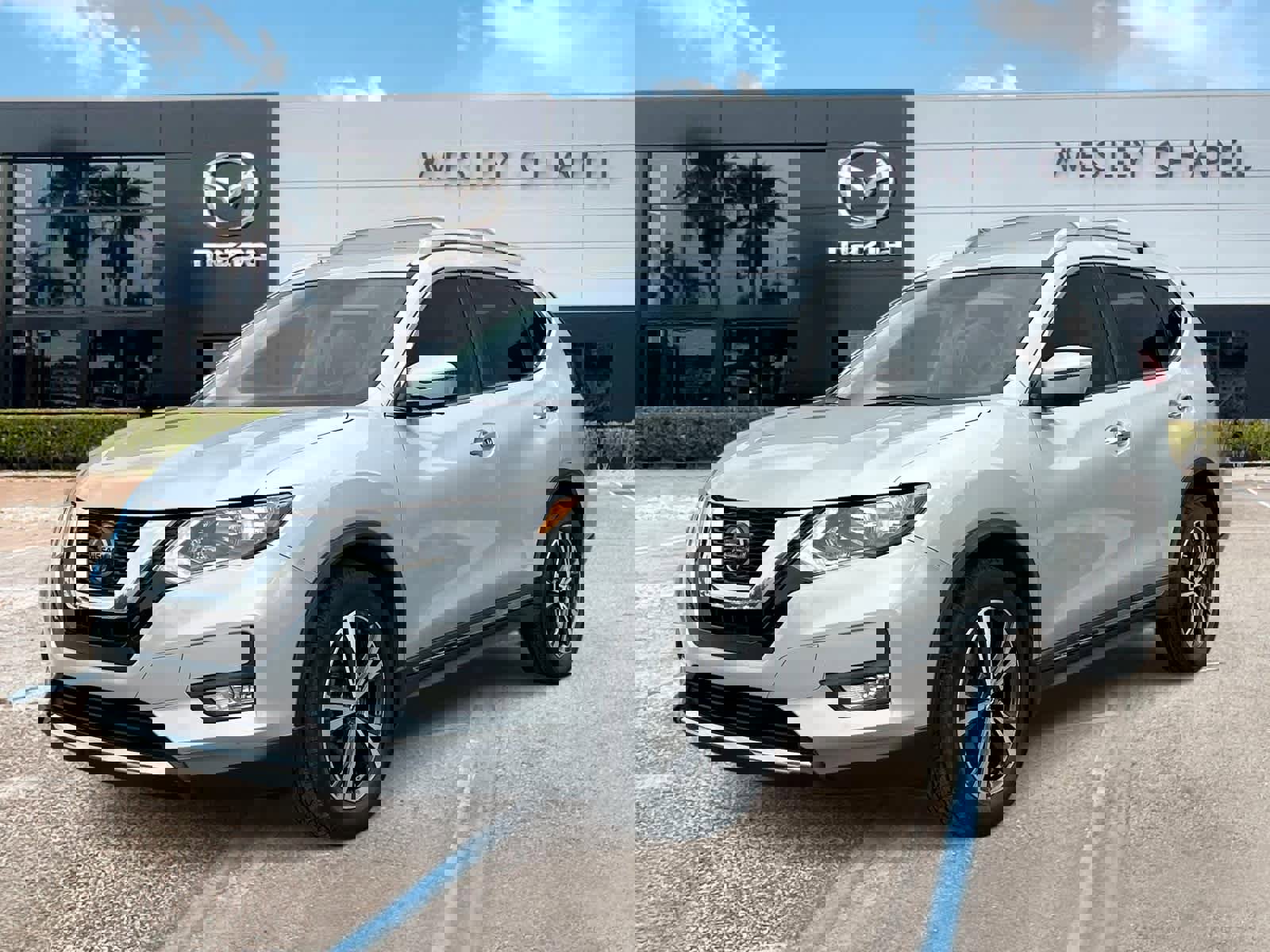 Used 2018 Nissan Rogue SL