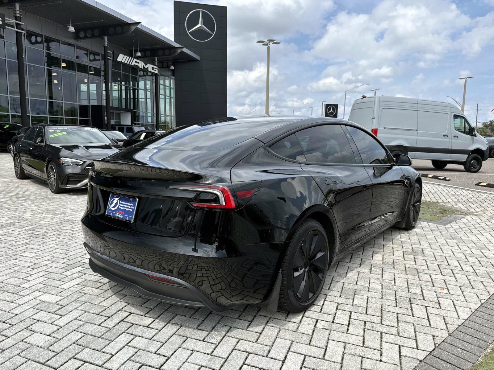 Used 2024 Tesla Model 3 Standard Range RWD image 5