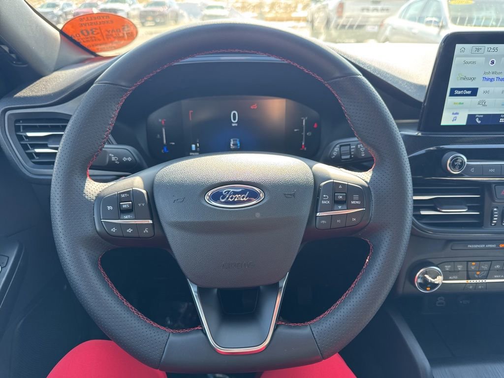 Used 2025 Ford Escape ST-Line image 10