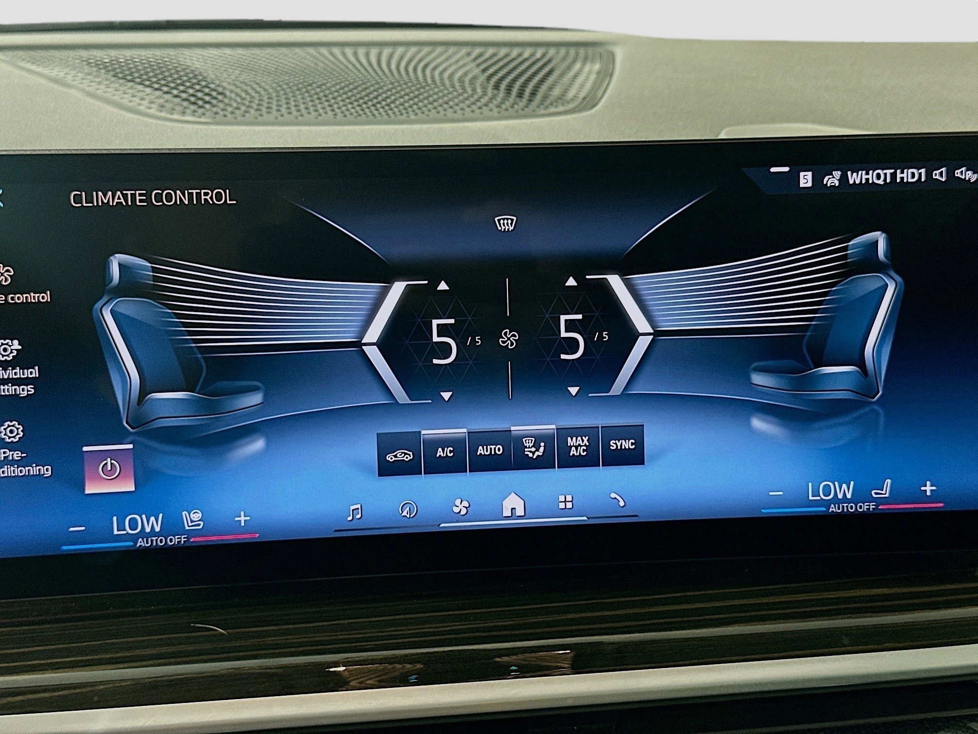 Used 2024 BMW X7 xDrive40i image 13