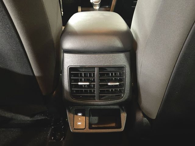 Used 2024 Kia Seltos LX AWD/4WD image 19
