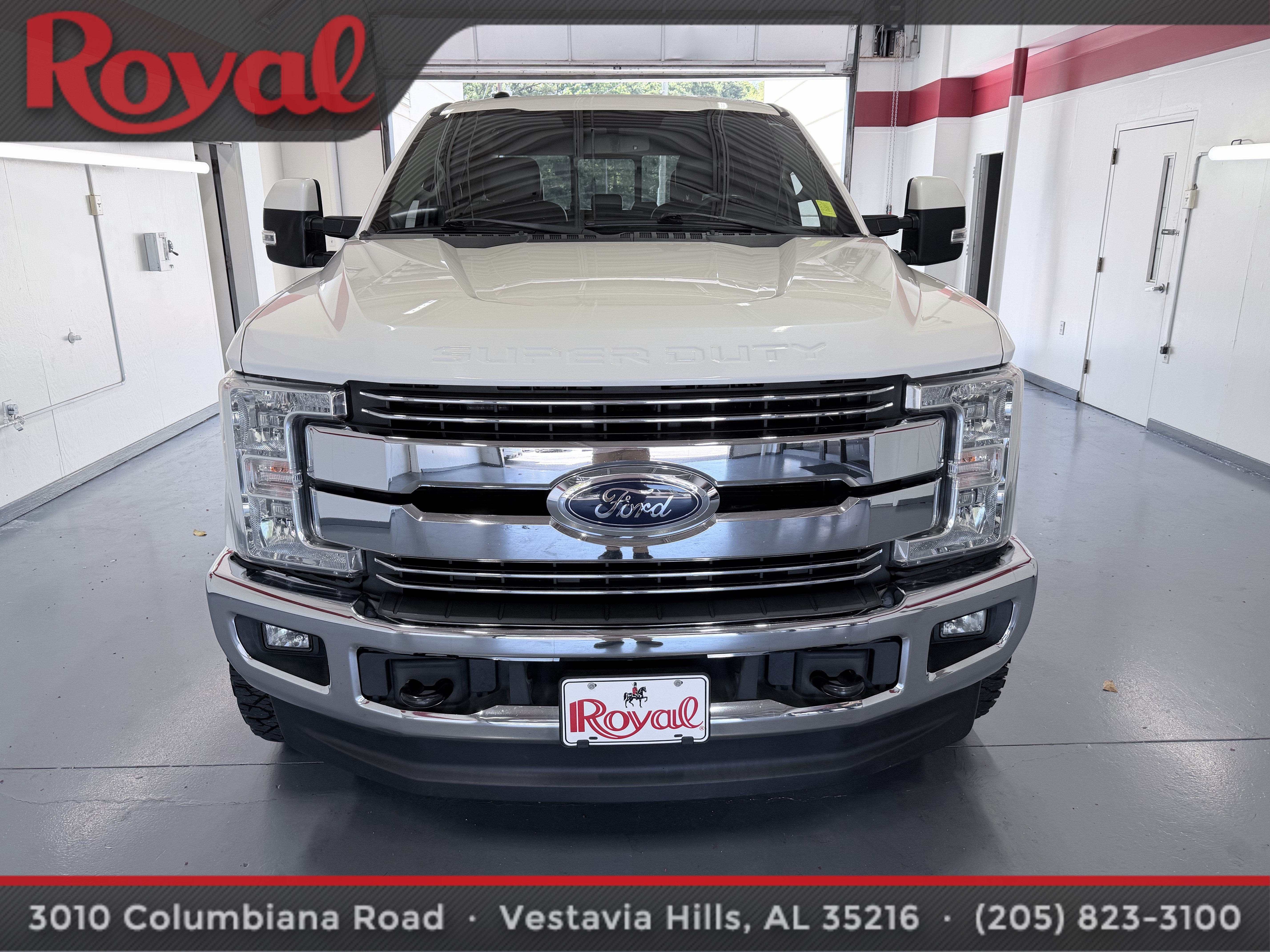 Used 2017 Ford F250 Lariat w/ Lariat Value Package AWD/4WD image 2