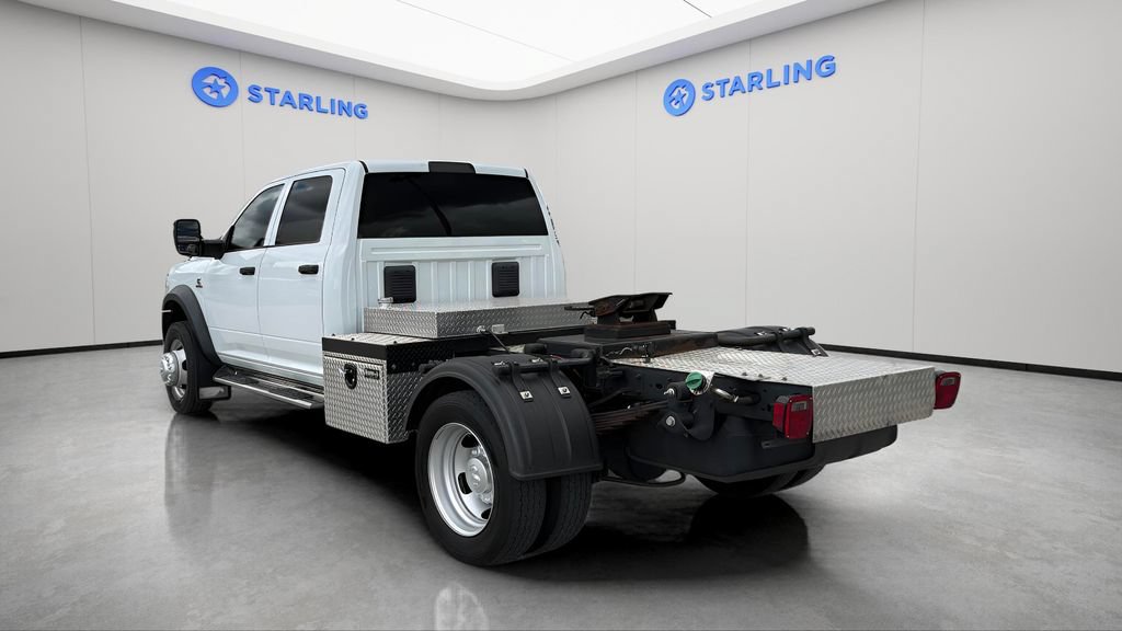 Used 2024 RAM 5500 Tradesman w/ Chrome Appearance Group AWD/4WD image 5