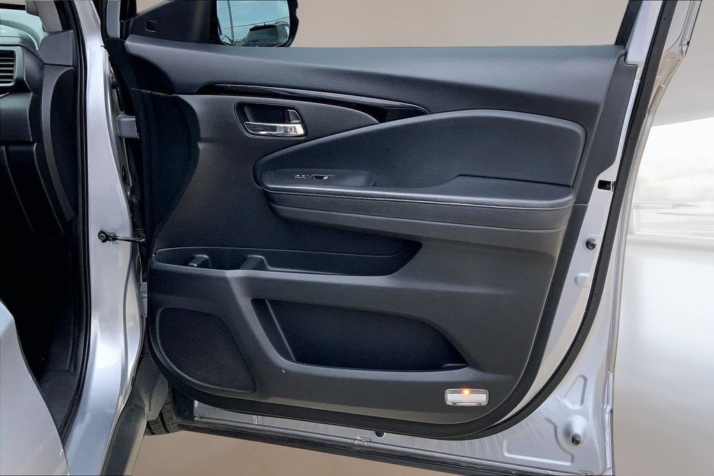 Used 2018 Honda Pilot Elite image 24