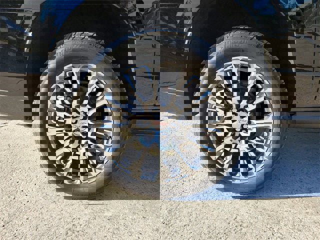 New 2025 GMC Yukon XL Denali w/ Denali Reserve Package image 6