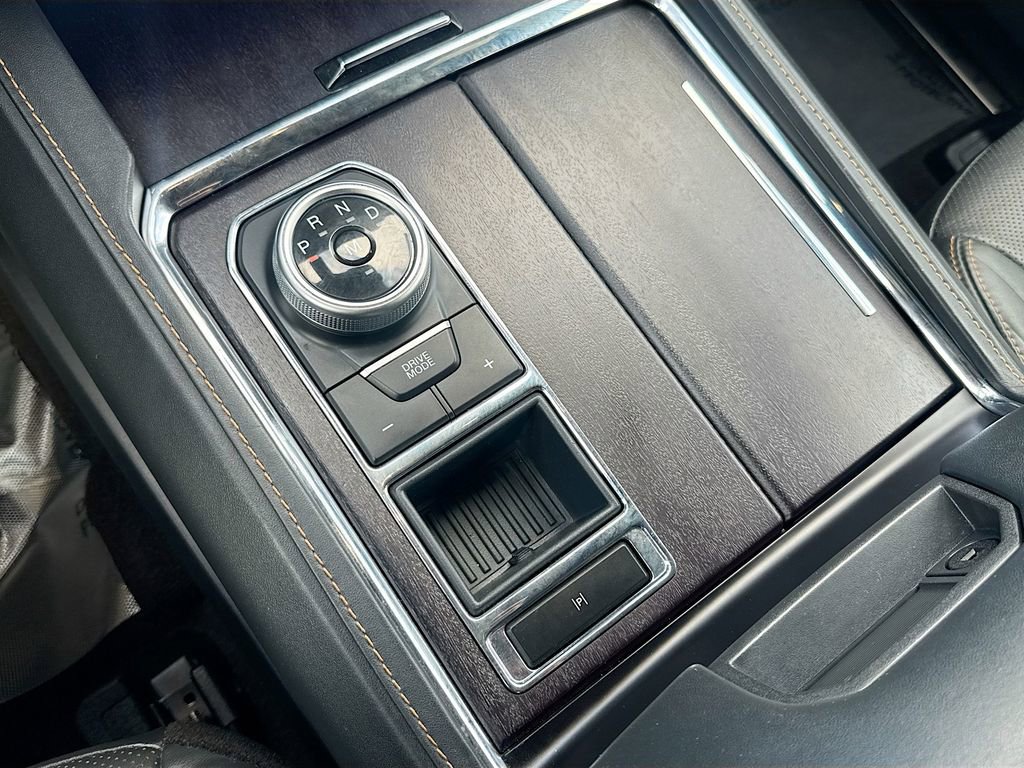 Used 2023 Ford Expedition Platinum RWD image 17