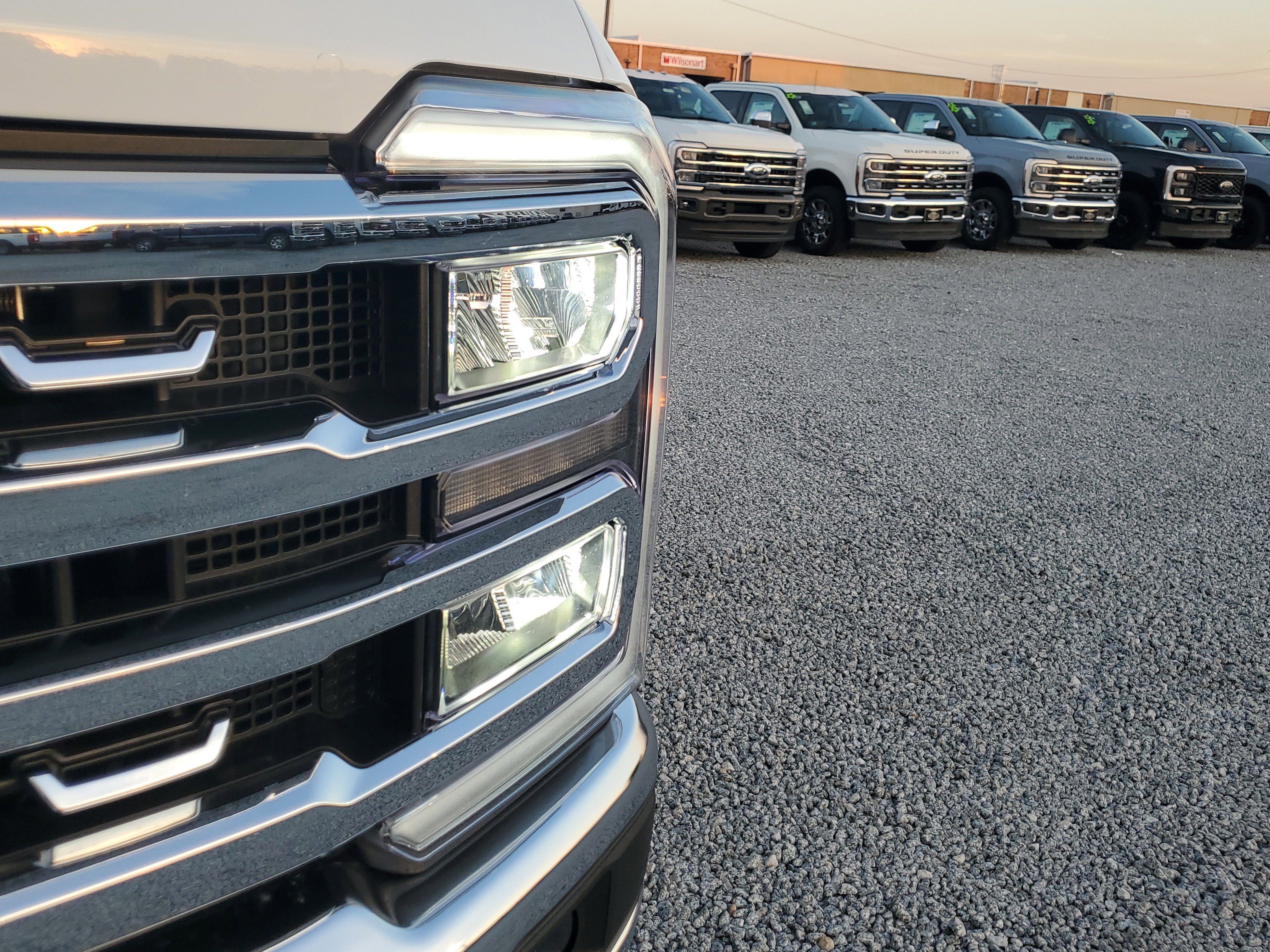 New 2026 Ford F250 Lariat w/ Lariat Premium Package AWD/4WD image 4