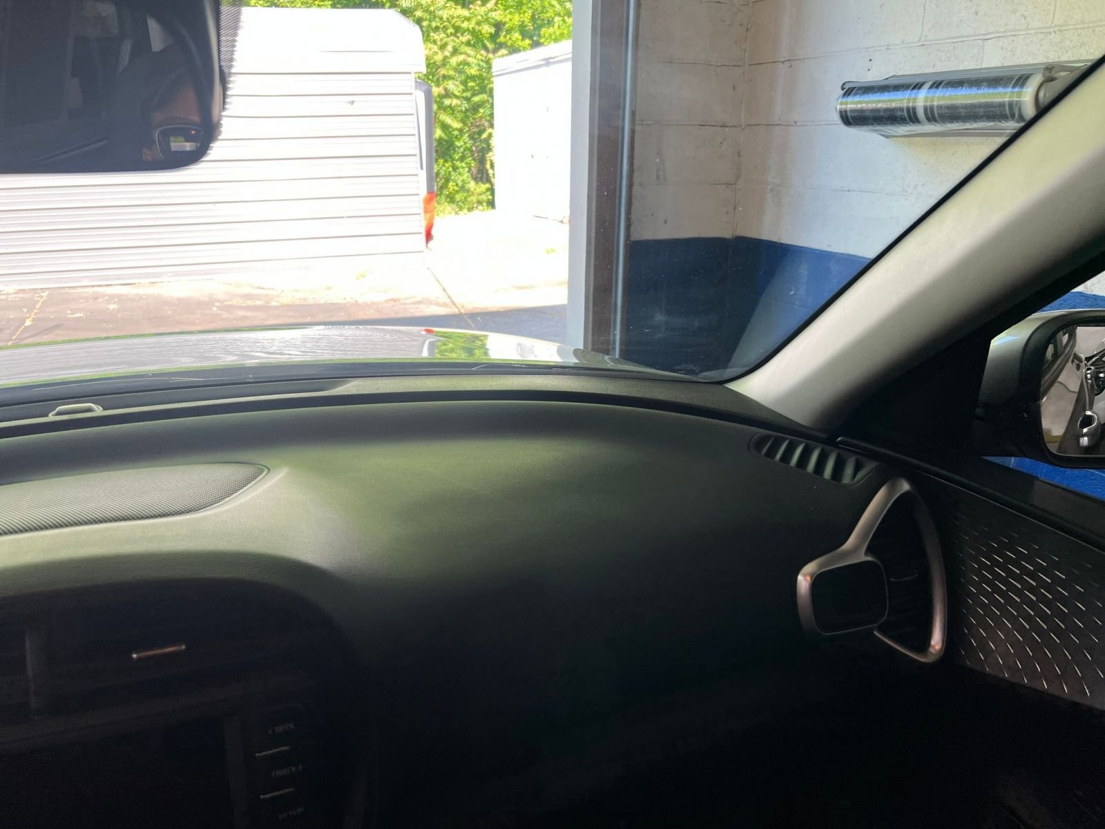 Used 2025 Kia Soul LX w/ LX Technology Package FWD image 30