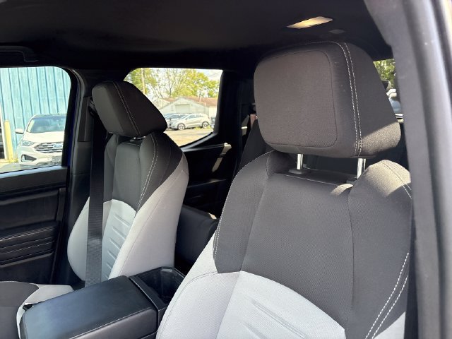 Used 2025 Toyota Tacoma TRD Sport AWD/4WD image 9