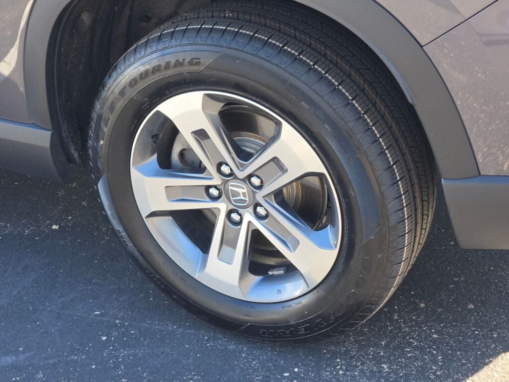 Used 2025 Honda Pilot EX-L image 18