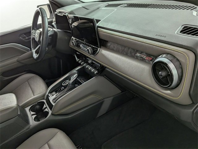 Used 2024 Chevrolet Colorado ZR2 w/ ZR2 Convenience Package III image 33