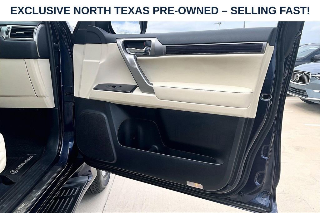 Used 2022 Lexus GX 460 w/ Accessory Package AWD/4WD image 26