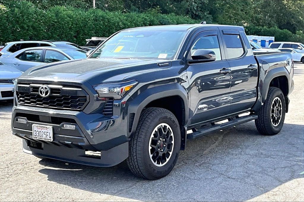 Used 2025 Toyota Tacoma TRD Off-Road w/ TRD Off Road Upgrade Package AWD/4WD image 3