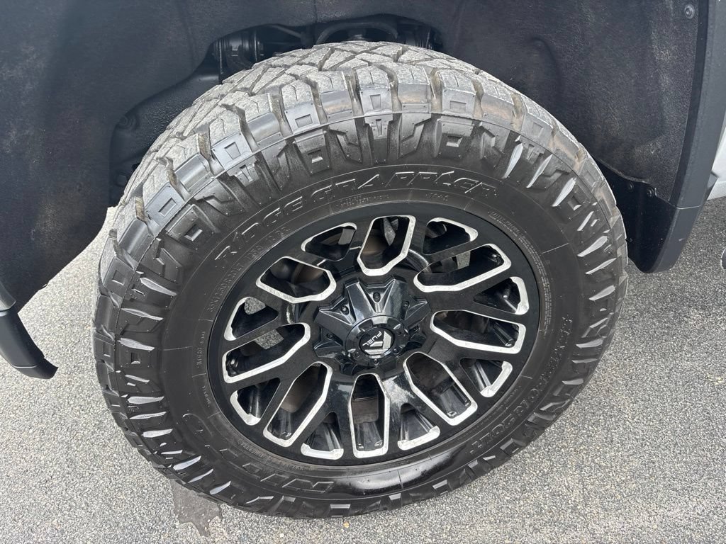 Used 2020 Chevrolet Silverado 3500 LT w/ All Star Edition AWD/4WD image 10