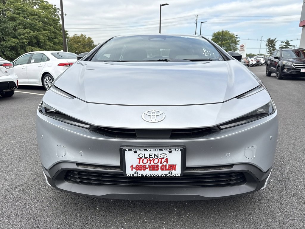 New 2026 Toyota Prius LE image 2