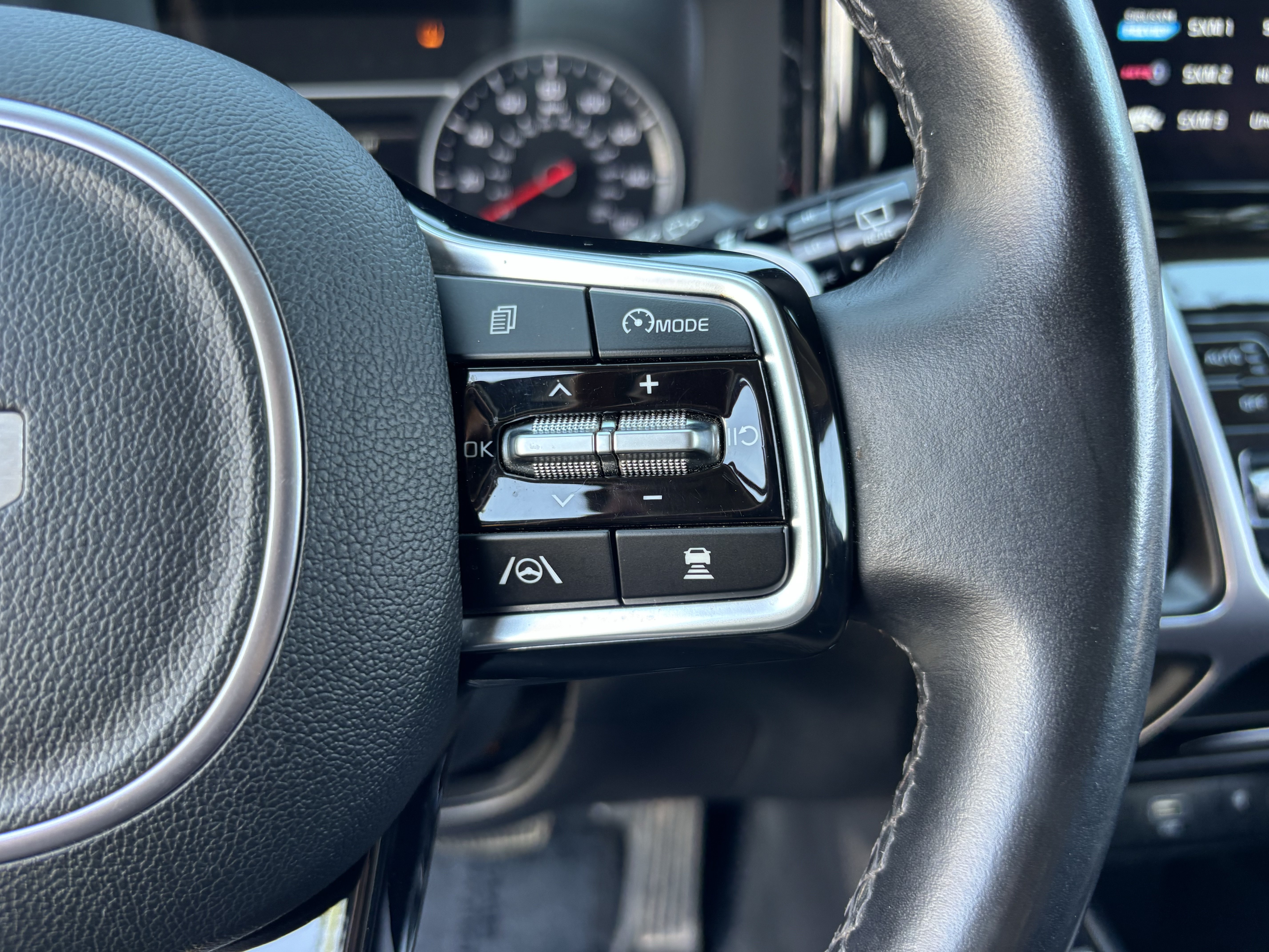 Certified 2023 Kia Sorento EX AWD/4WD image 26