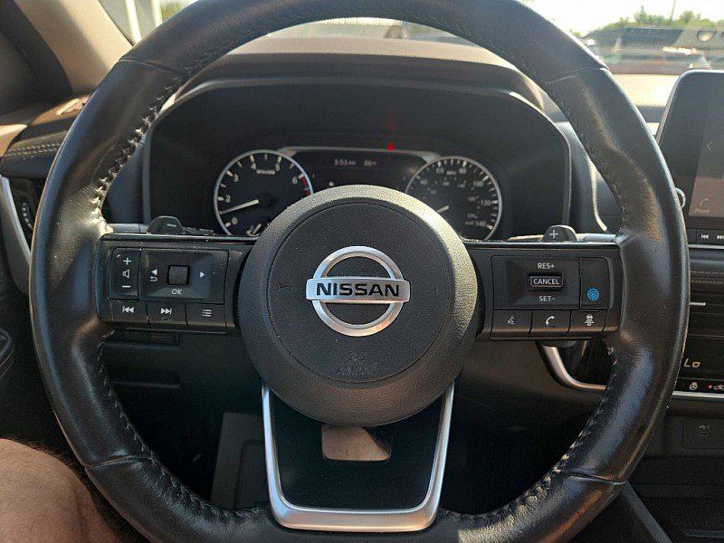 Used 2021 Nissan Rogue SV image 20