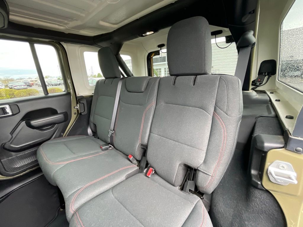 Used 2025 Jeep Wrangler Unlimited Rubicon image 25
