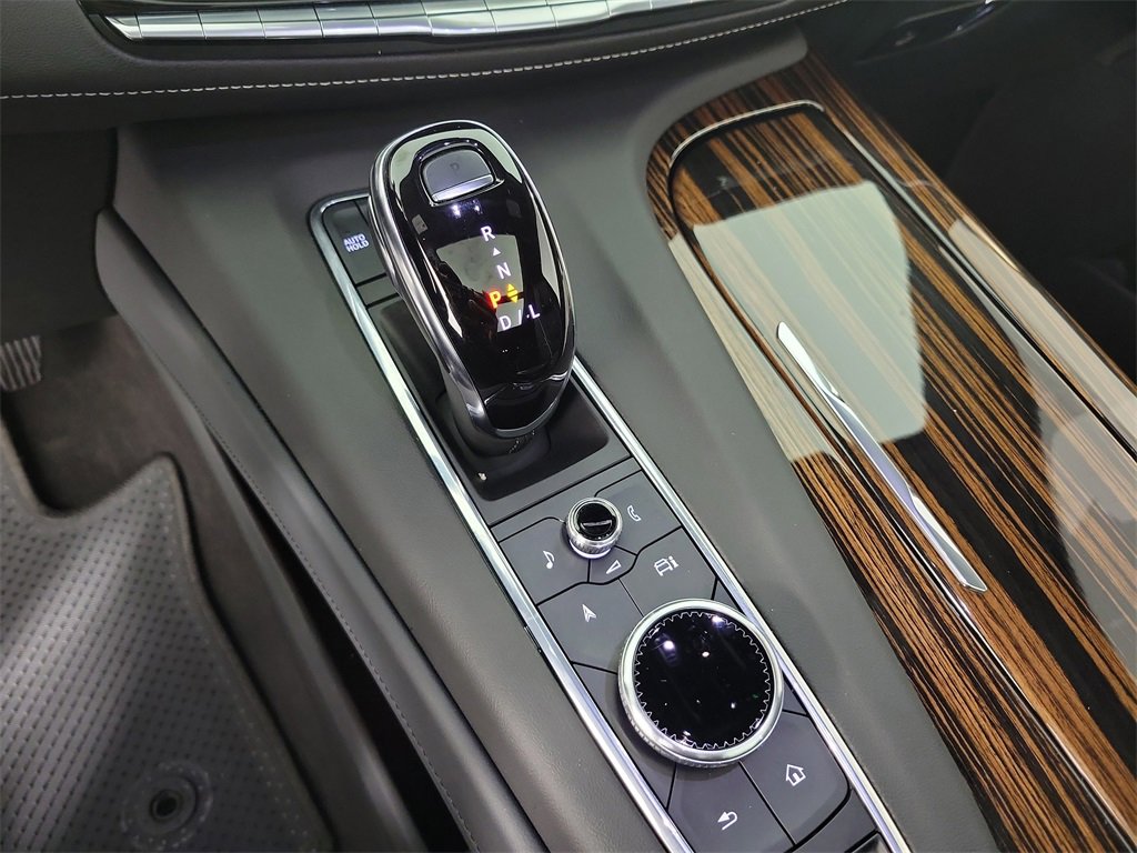 Certified 2024 Cadillac Escalade ESV Premium Luxury image 28