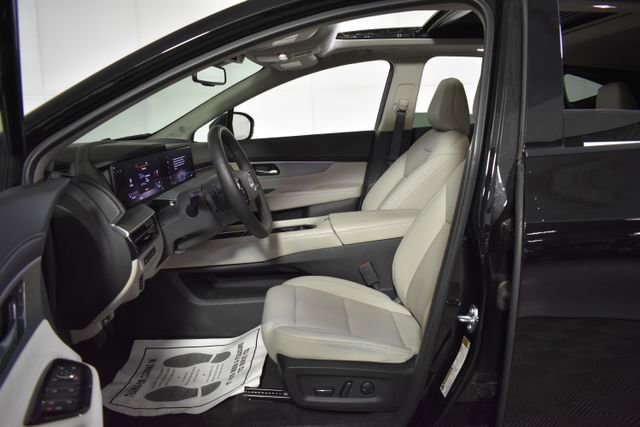 Certified 2025 Nissan Murano SL image 11