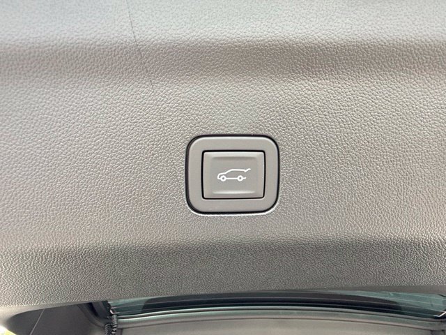 New 2026 Chevrolet Tahoe High Country AWD/4WD image 12