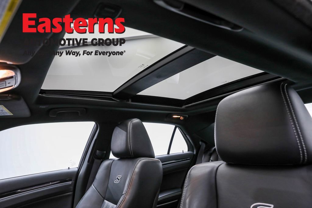 Used 2023 Chrysler 300 S image 35