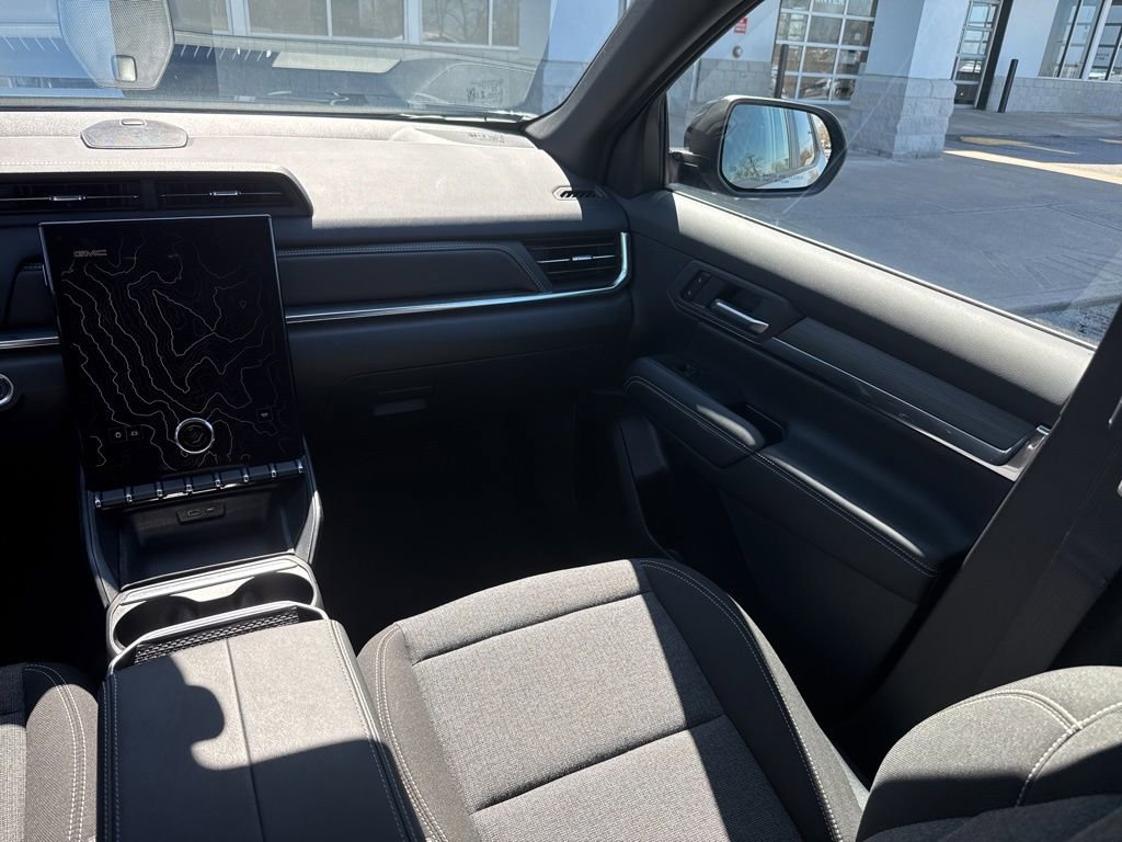 Used 2026 GMC Terrain Elevation w/ Technology Package II image 14