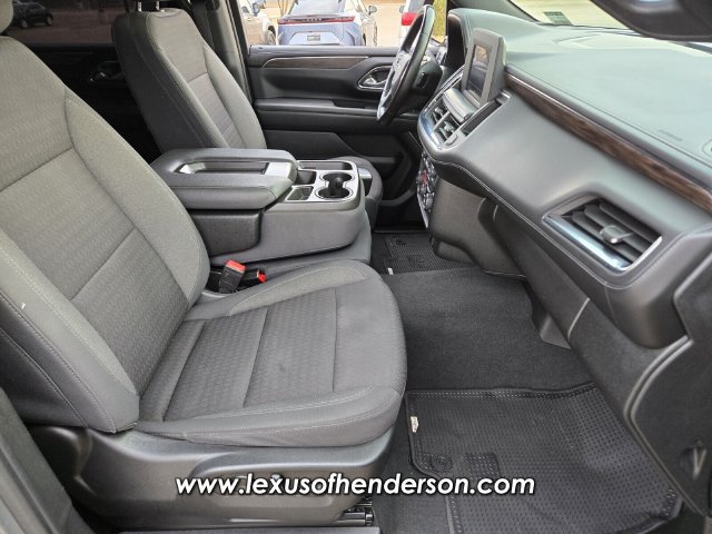 Used 2022 Chevrolet Suburban LS RWD image 16