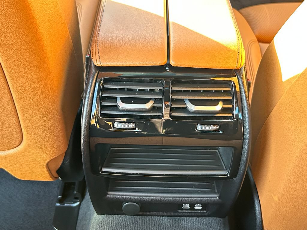 Used 2023 BMW 540i w/ Convenience Package RWD image 32