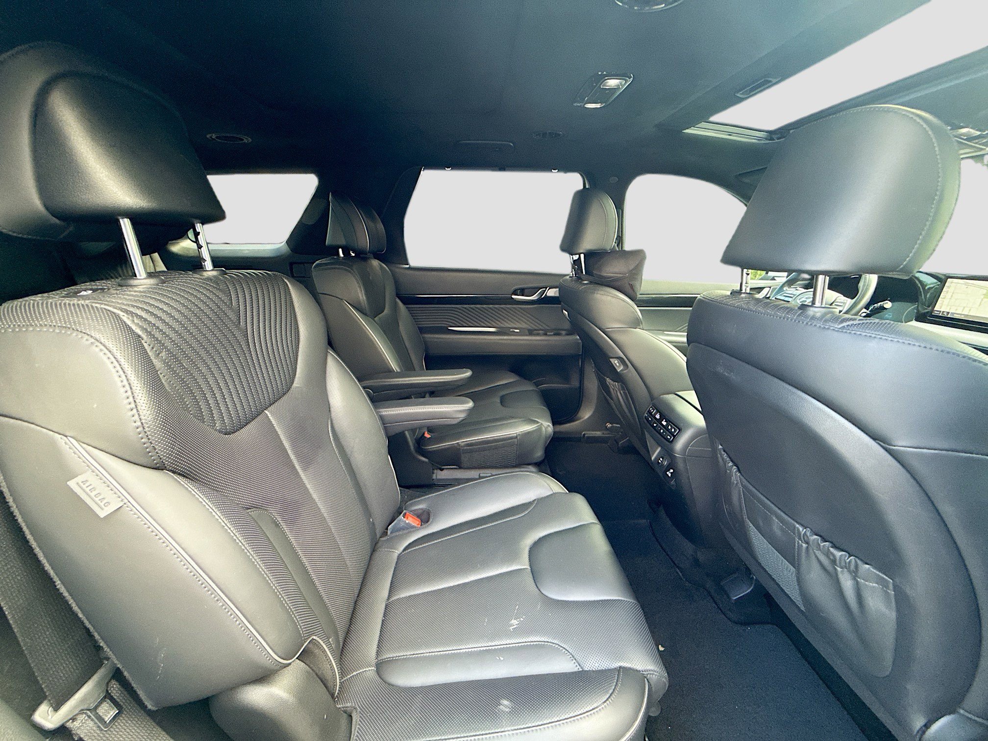Used 2023 Hyundai Palisade Calligraphy image 29