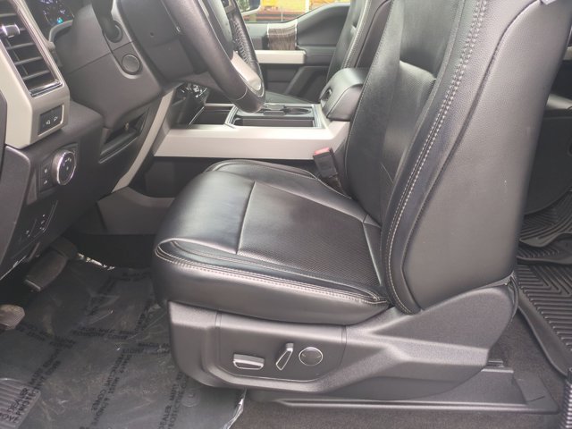 Used 2019 Ford F250 Lariat w/ Lariat Ultimate Package AWD/4WD image 16