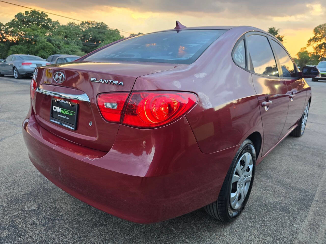Used 2010 Hyundai Elantra GLS FWD image 9