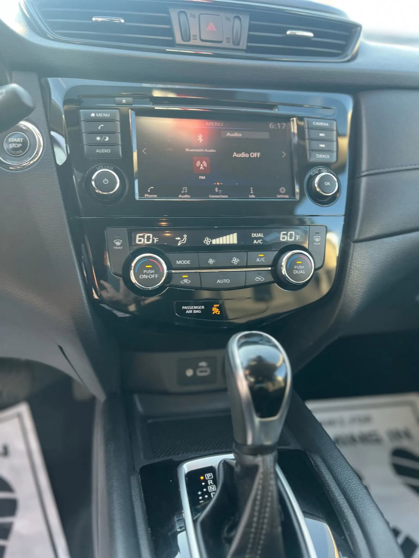 Used 2020 Nissan Rogue SV image 16
