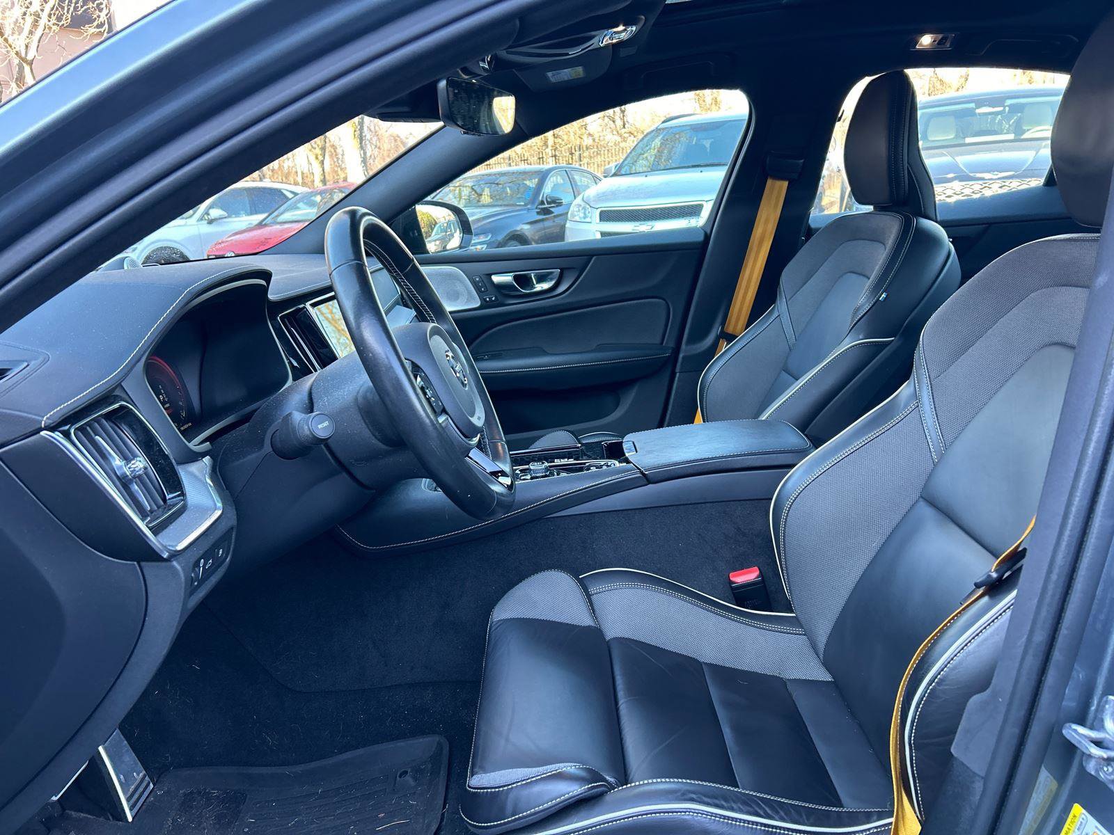 Used 2021 Volvo S60 T8 Polestar w/ Protection Package image 11