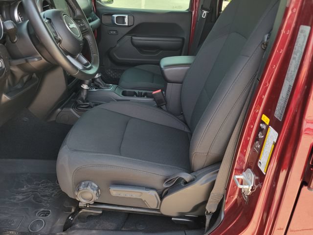 Used 2022 Jeep Gladiator Sport AWD/4WD image 6