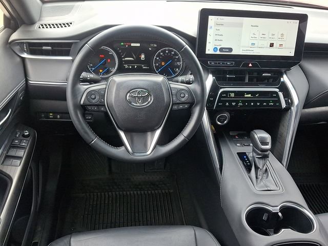 Used 2024 Toyota Venza Nightshade image 11