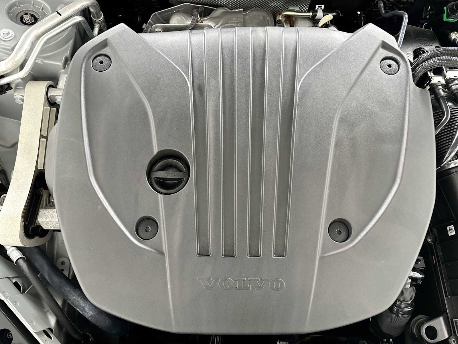 Used 2025 Volvo S60 B5 Core image 28