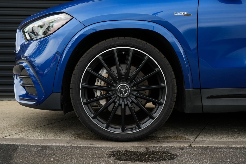 Used 2024 Mercedes-Benz GLA 35 AMG 4MATIC image 11