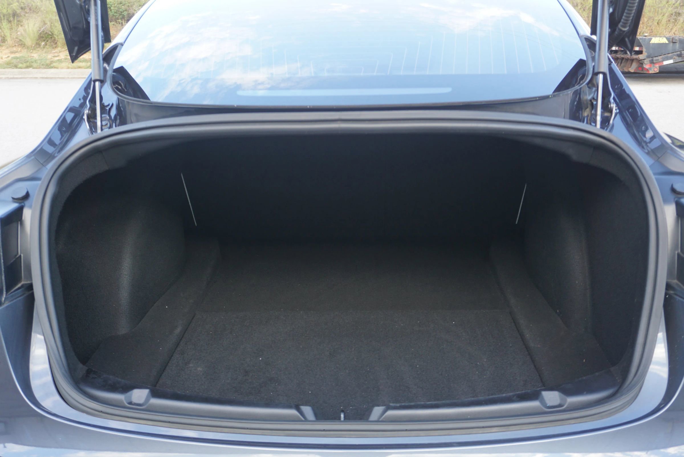 Used 2018 Tesla Model 3 Long Range image 17