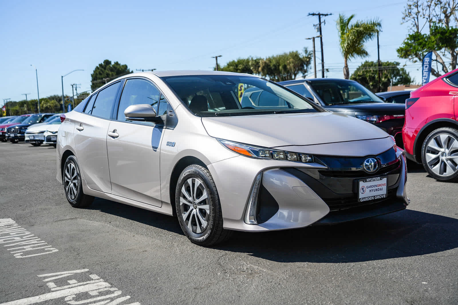Used 2021 Toyota Prius Prime LE w/ Carpet Mat Package (TMS) FWD image 5