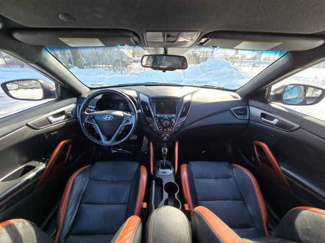 Used 2016 Hyundai Veloster Turbo image 16