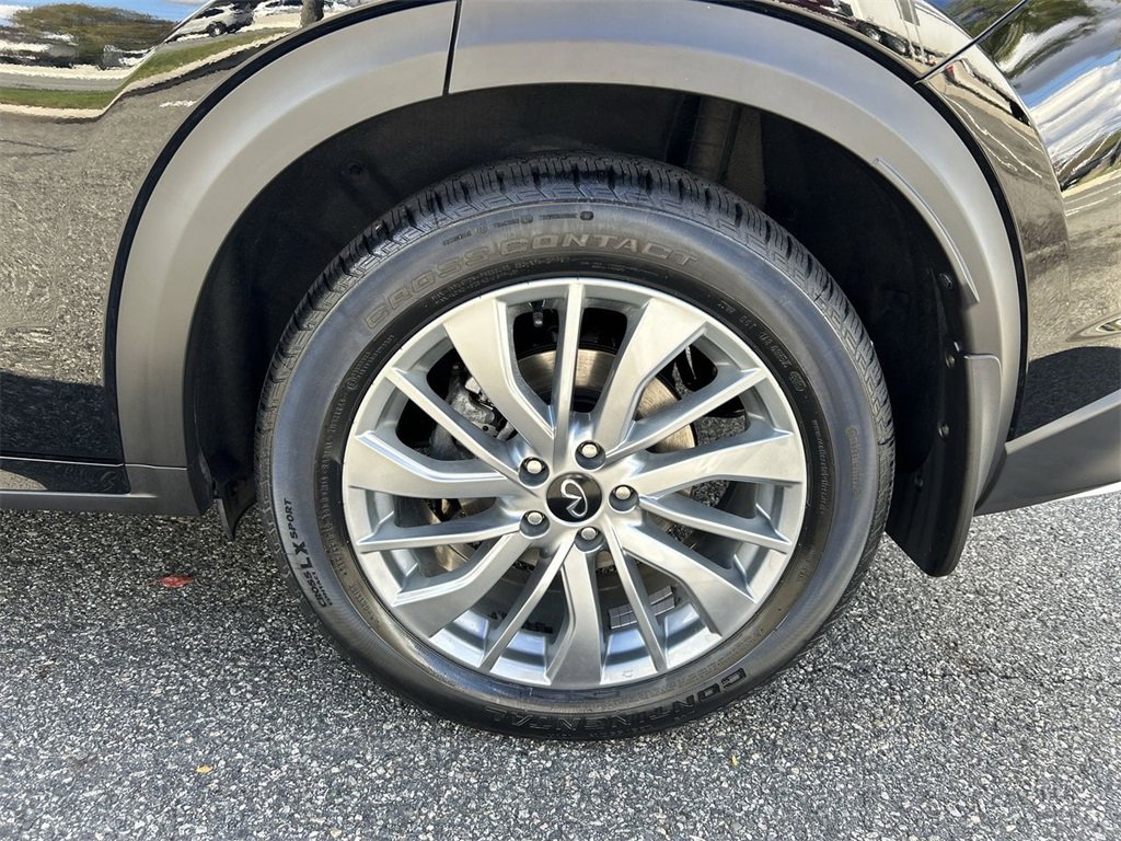 Certified 2023 INFINITI QX50 Luxe image 11