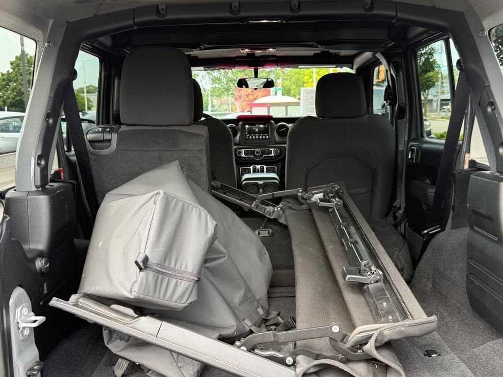 Certified 2023 Jeep Wrangler Unlimited Sport AWD/4WD image 5
